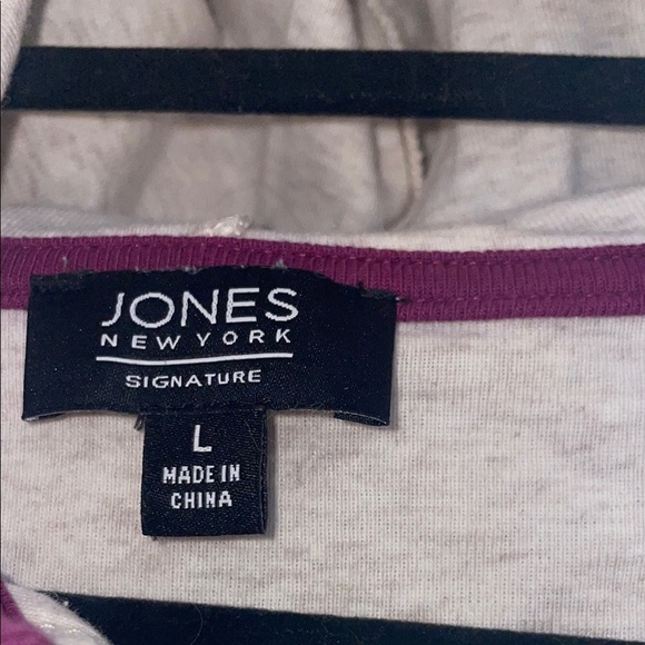 Jones New York Black and Cream Striped Top - Picture 2 of 8